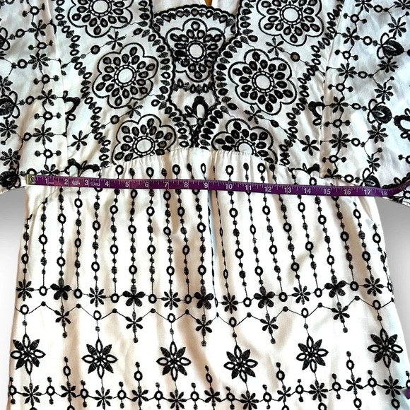 Parker Beth Eyelet Shift Dress Embroidered Mini Black White Size Small Scalloped - Picture 8 of 13